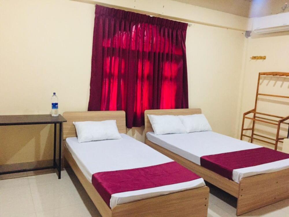 Hb Budget Rest Hotel Jaffna Exterior foto
