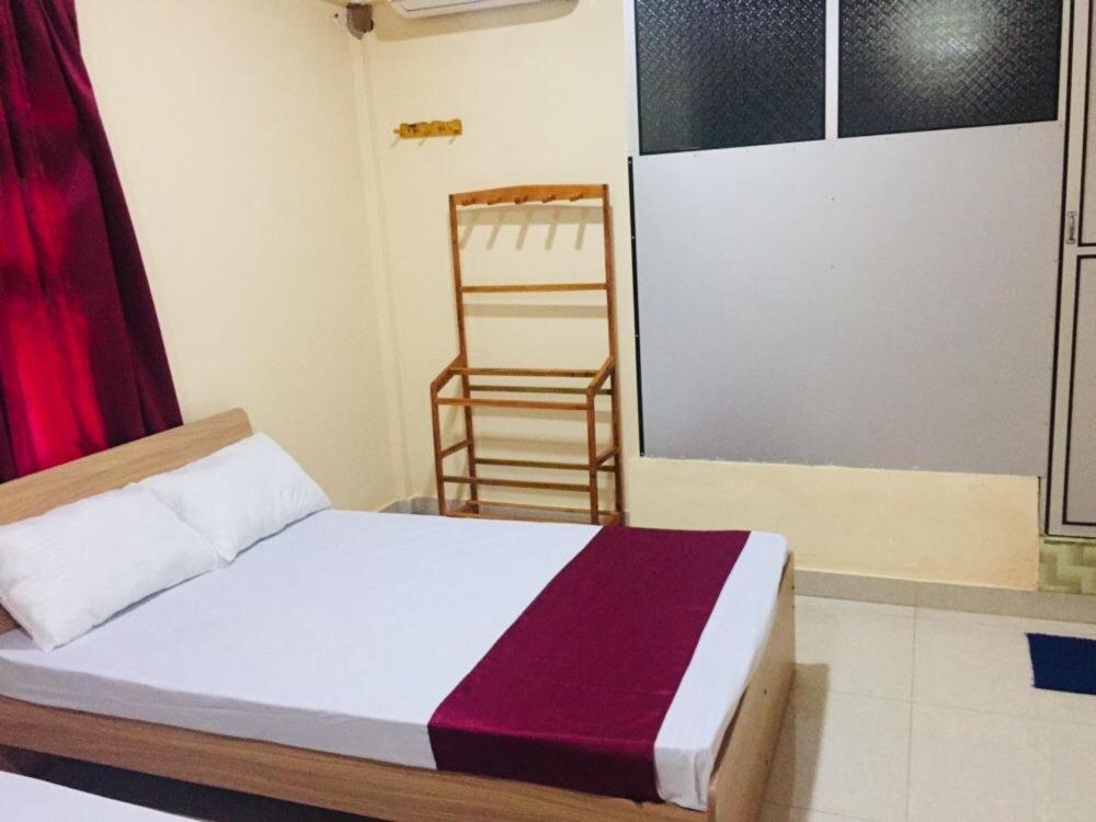 Hb Budget Rest Hotel Jaffna Exterior foto
